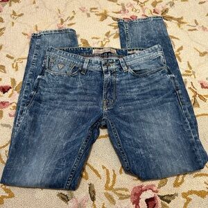GUESS Men’s Blue Washed Slim Denim Jeans size